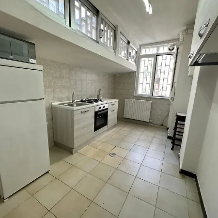 Cconforthotels Crispi Apartment Bari