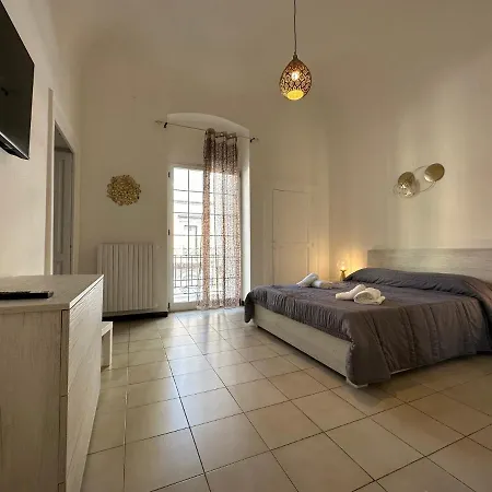 Cconforthotels Crispi 3* Bari